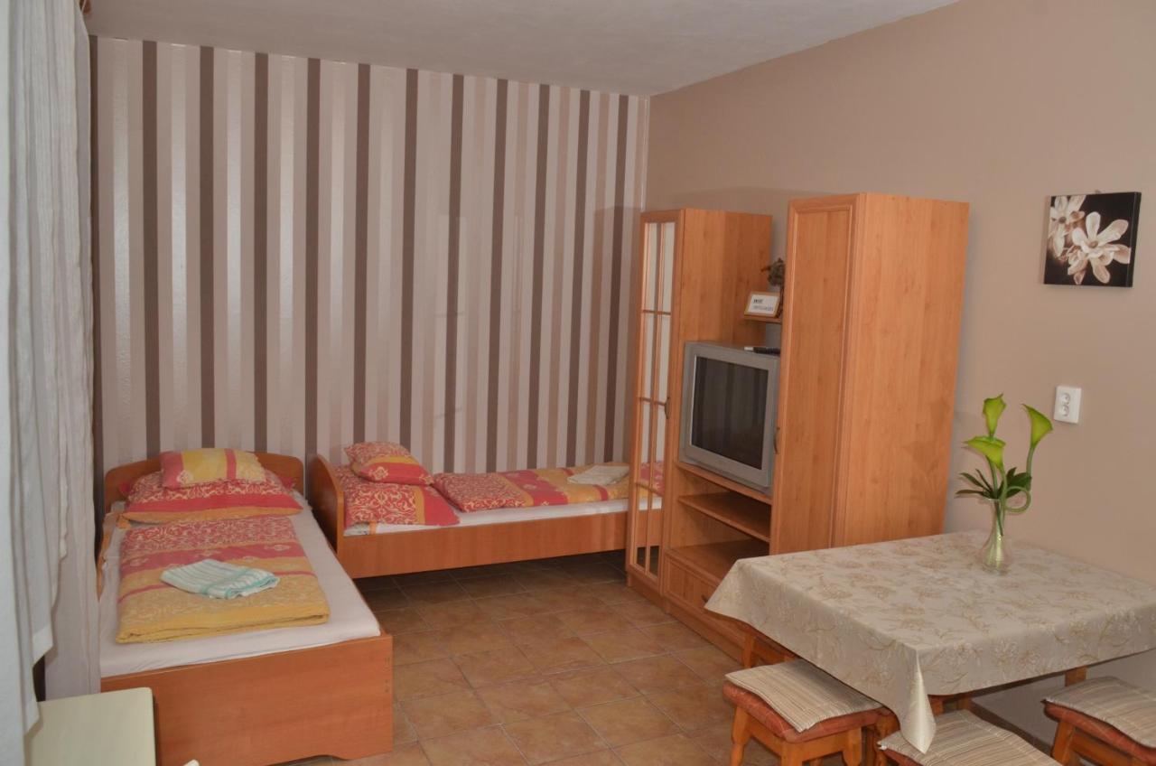 Homokhati Apartman Морахалом Экстерьер фото