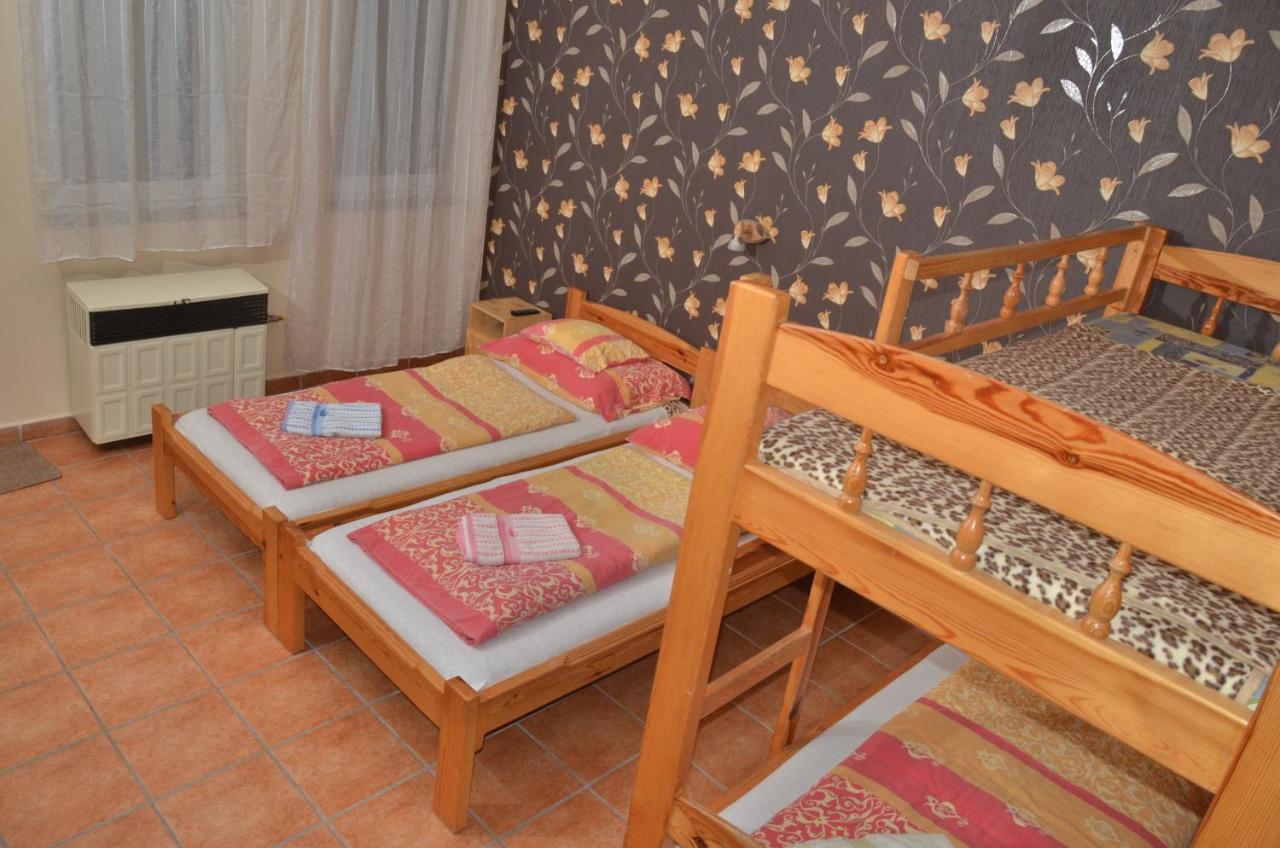 Homokhati Apartman Морахалом Экстерьер фото